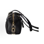 PRADA Re-Nylon metal triangular logo zipper opening and closing hand-held shoulder bag, medium size for women, black